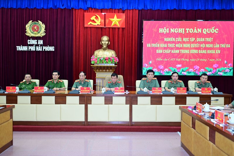 Đảng bộ CATP tham dự Hội nghị toàn quốc nghiên cứu, học tập, quán triệt và triển khai thực hiện Nghị quyết Hội nghị lần thứ ba Ban Chấp hành Trung ương Đảng khóa XIV